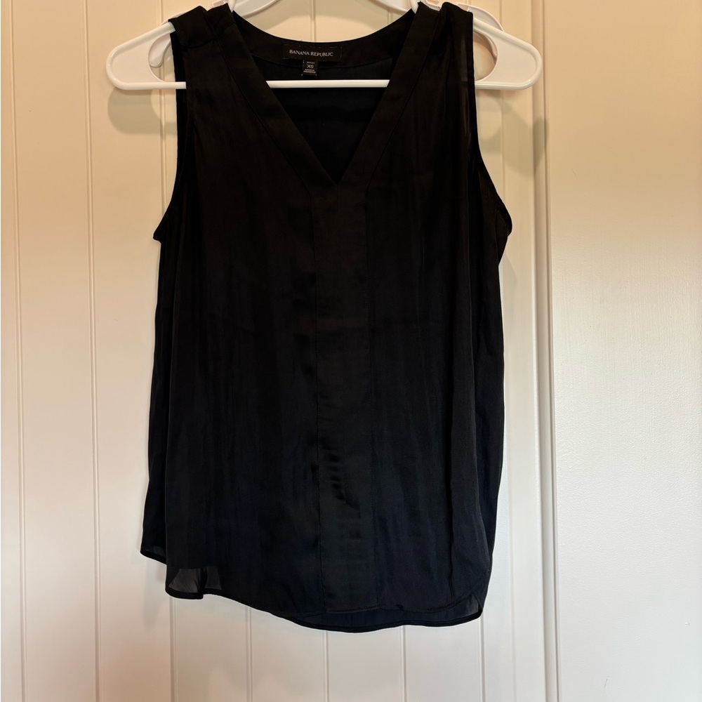 Banana Republic Black V-Neck Blouse